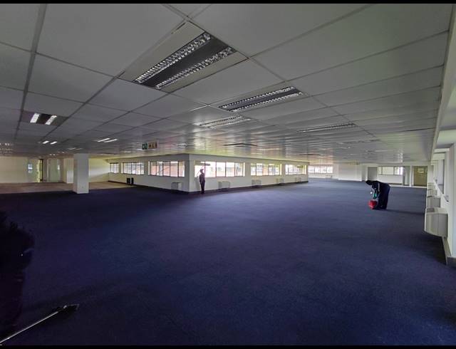 1,839M² OFFICE TO LET IN RANDJESPARK